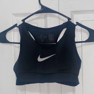 Girls black nike sports bra